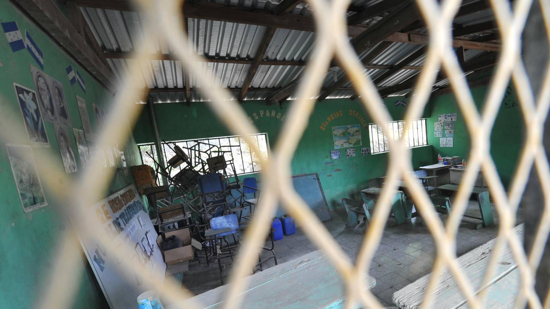 $!Esta es la única aula de la escuela Rosa Soriano, en San José, Choluteca. Solo hay una maestra y las condiciones de equipo son limitadas.
