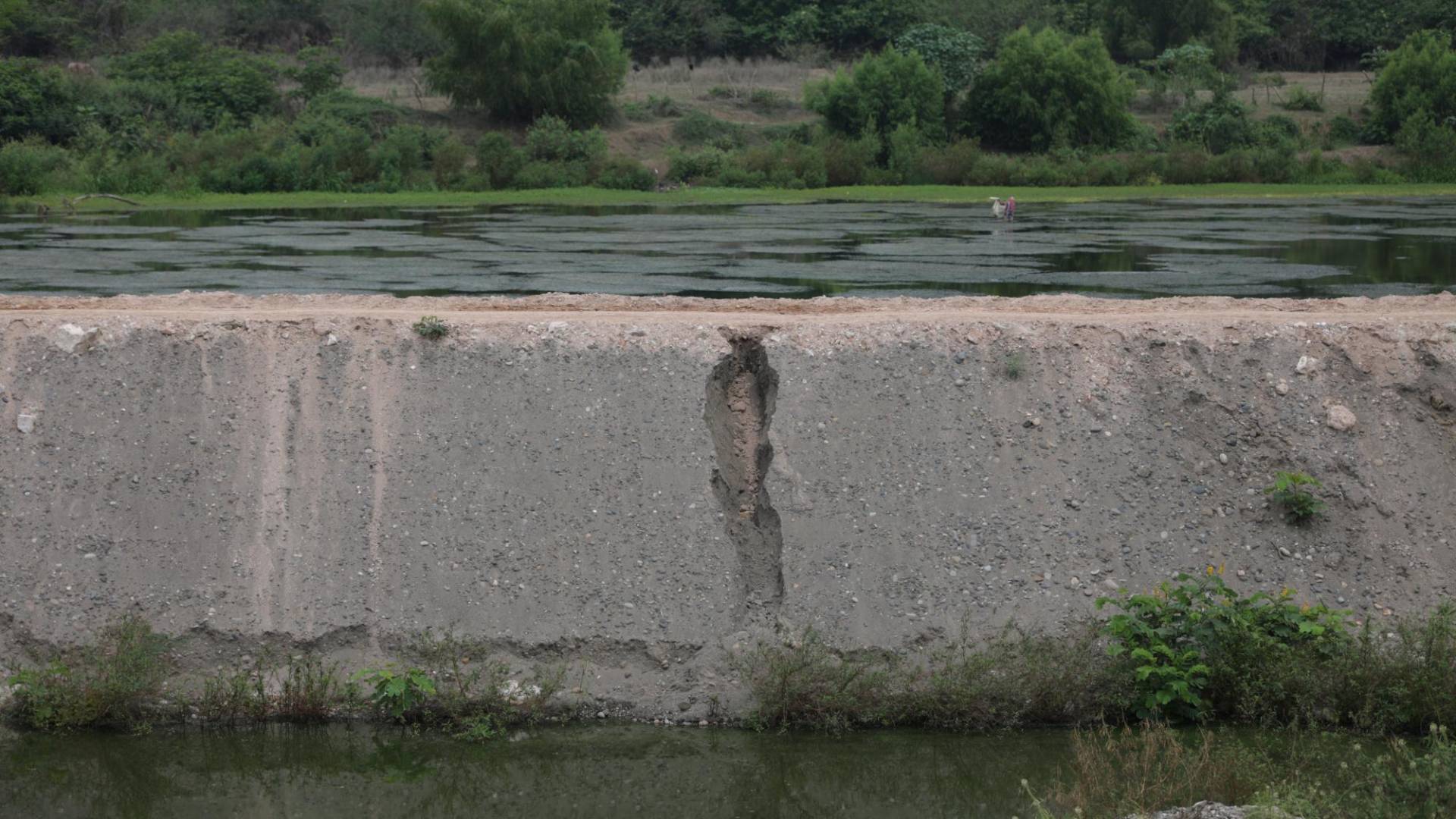 $!Para salir del paso, la SIT gastó 32 millones de lempiras en bordas, que ya presentan deteriorio, pese a que no ha empezado a llover