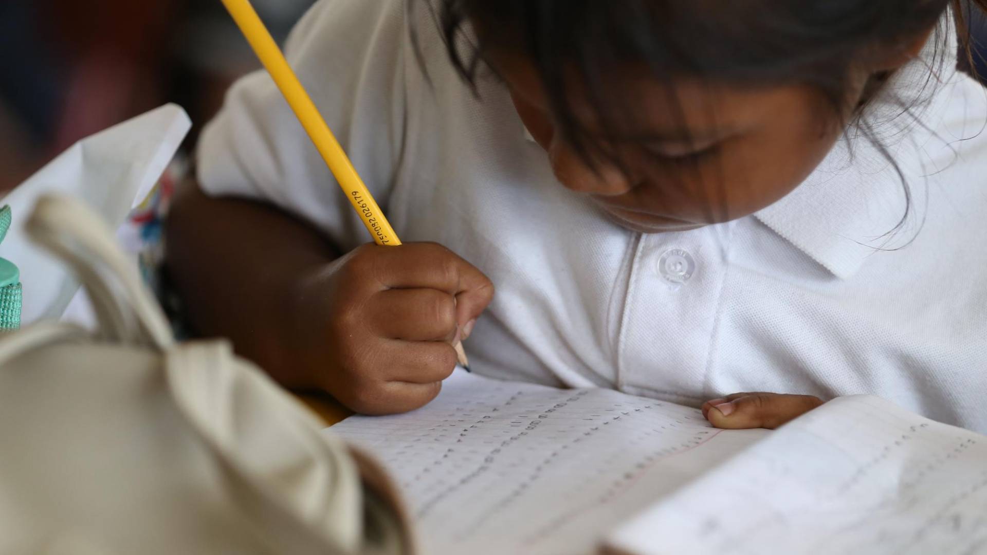 $!Esta pequeña hondureña recibe educación en una escuela de Nicaragua.