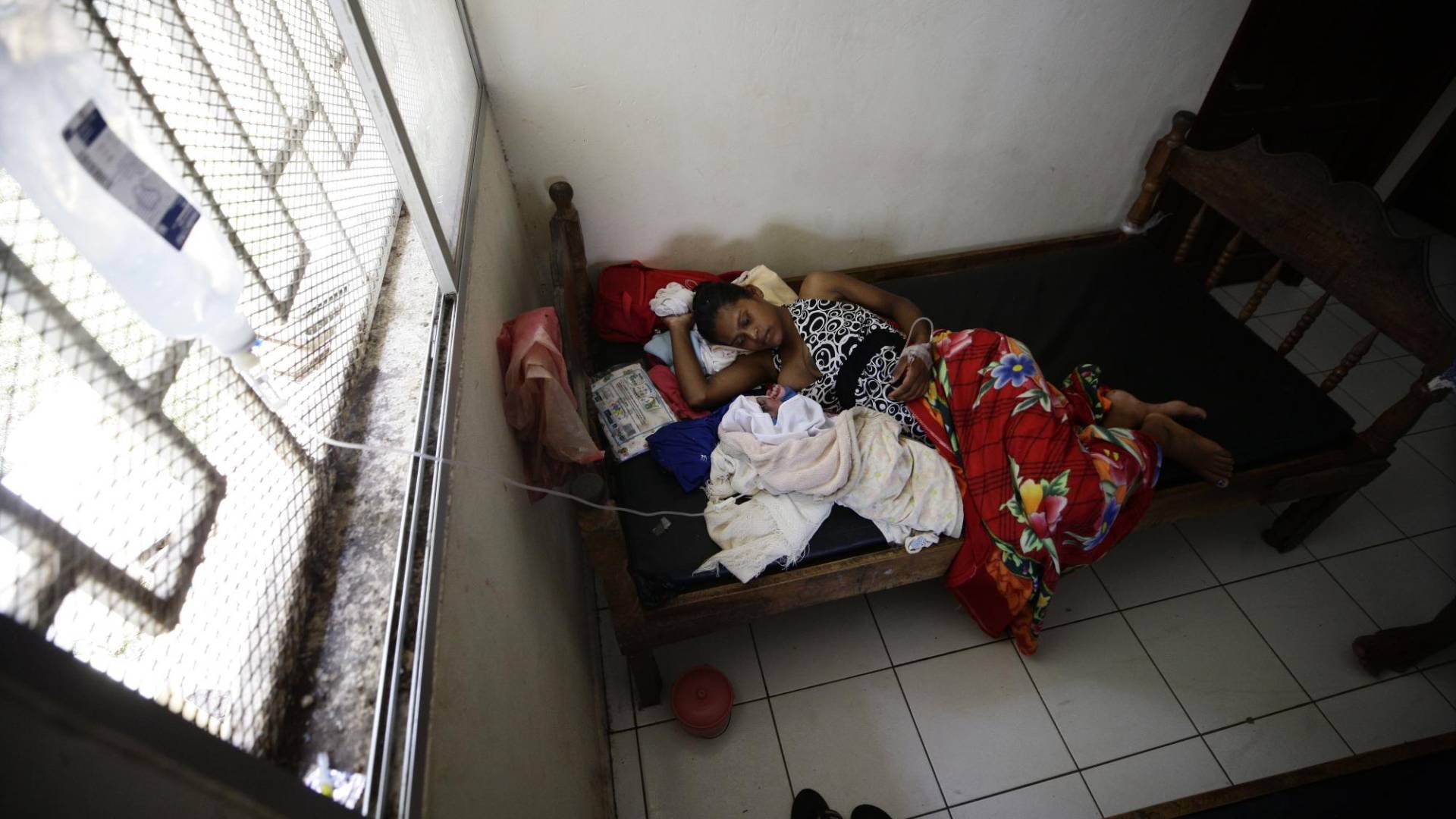 $!Solo en la comunidad de San Andrés, Nicaragua, actualmente se le lleva el control a 50 mujeres hondureñas embarazadas. Todas optan por parir en el vecino país pues del lado de Honduras no hay dónde ser atendidas.