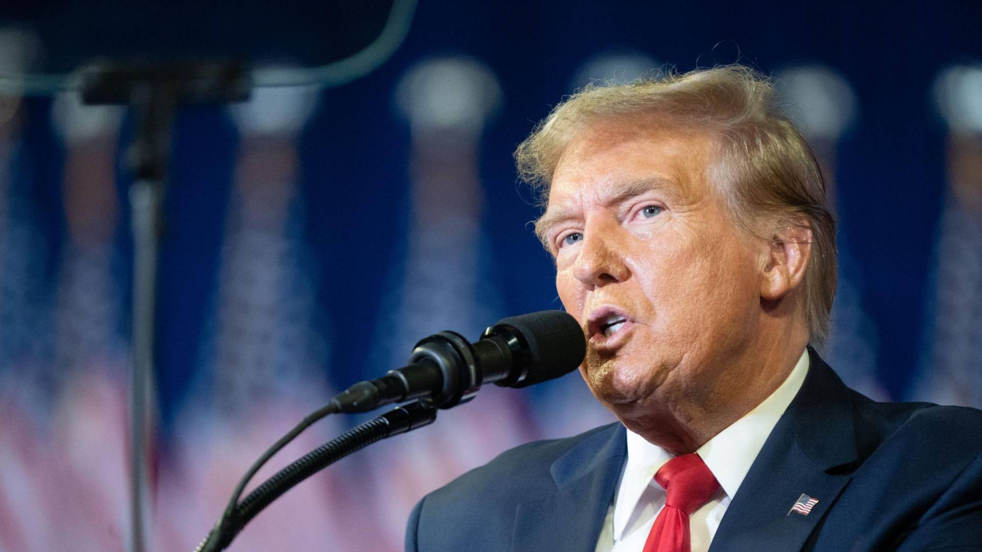 $!En los mítines, Donald Trump pronuncia discursos llenos de retórica machista que a menudo duran más de una hora.