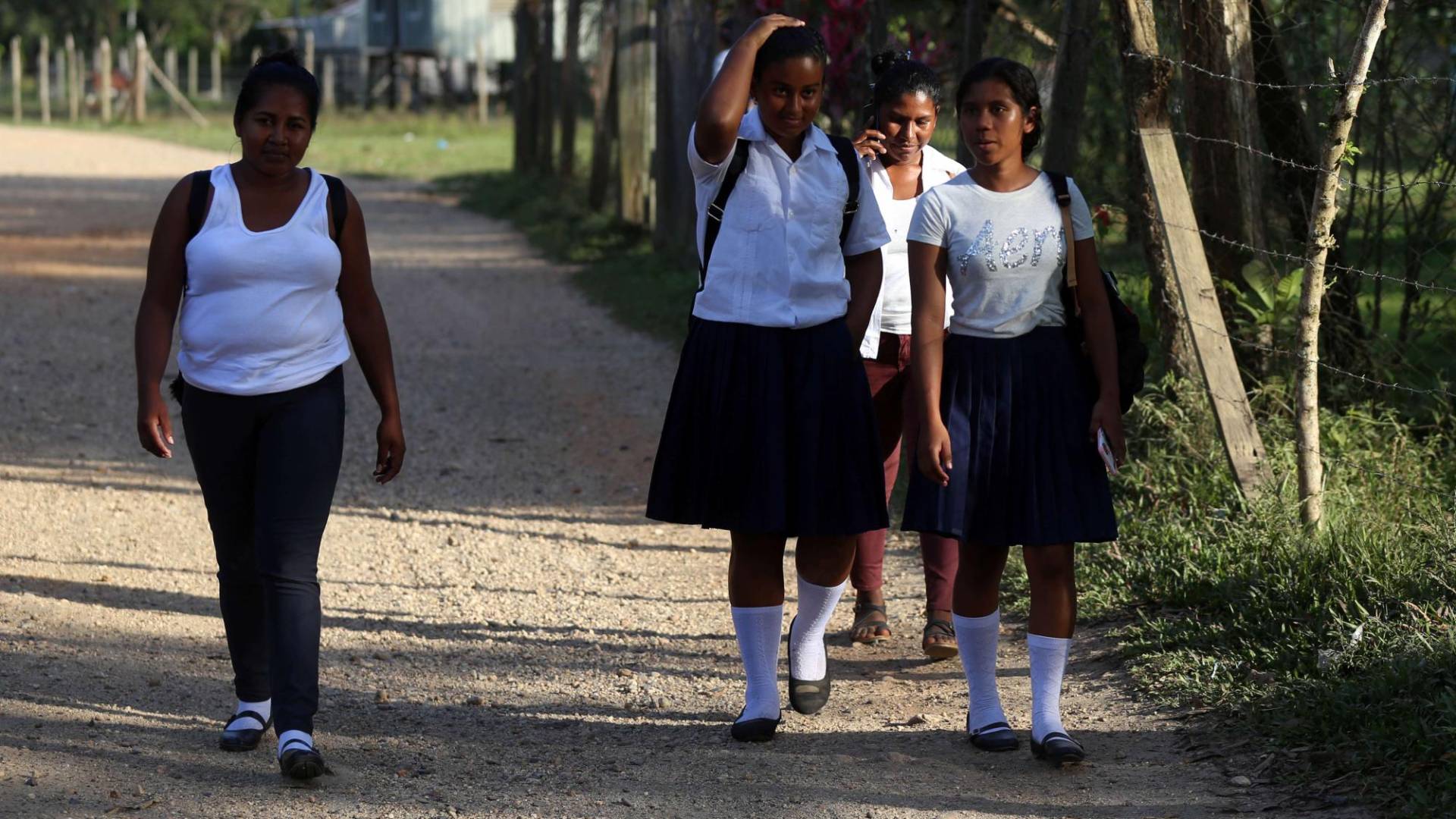 $!La misma Cepal afirmó en un informe que Honduras es uno de los países de América Latina donde las personas indígenas o afrodescendientes tienen más rezago en la educación.