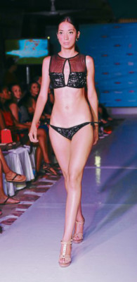 Seductor desfile de trajes de baño