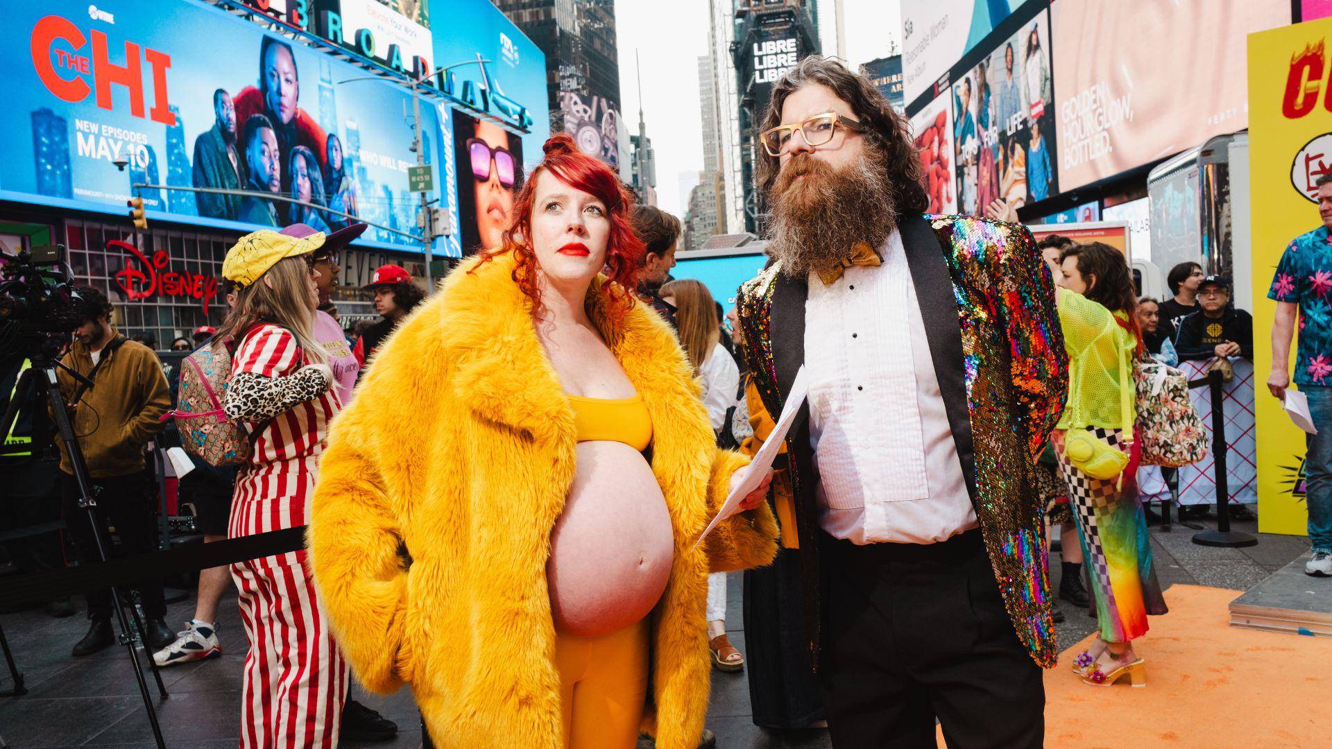 $!Jen Catron y Paul Outlaw hacen creaciones interactivas basados en comida. En Times Square.
