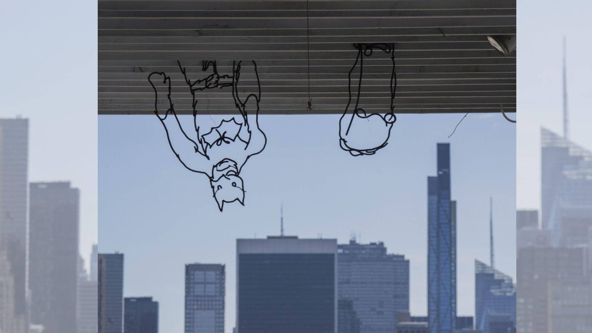 $!Una imagen de Batman es parte de la instalación “Abetare”, de Petrit Halilaj.