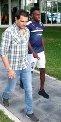 ¿Contra quiénes peleará un puesto el '17' de la H, que en Monterrey usará la '11'?