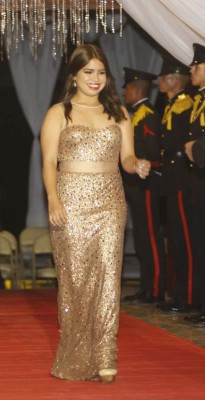 Aquí los mejores vestidos en la Prom 2017 de la International School