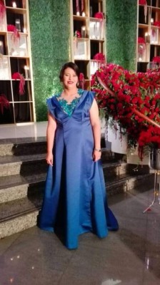 Las madres más elegantes en la gala de los Seniors 2017 de la Macris School