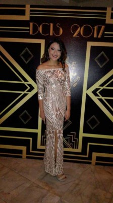 Bellas y elegantes damas adornaron la noche de la Prom 2017 del Campo International School