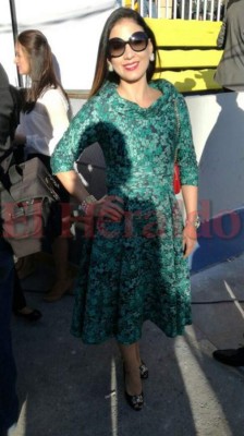 Elegantes damas asisten a toma de posesión de Juan Orlando Hernández