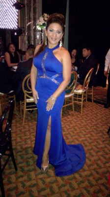 Bellas y elegantes damas adornaron la noche de la Prom 2017 del Campo International School