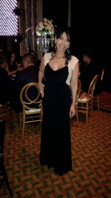 Bellas y elegantes damas adornaron la noche de la Prom 2017 del Campo International School