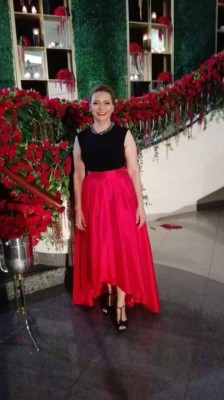 Las madres más elegantes en la gala de los Seniors 2017 de la Macris School