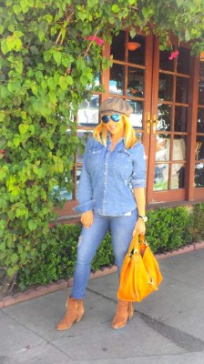 Conoce a Cristian Salas, la sensual esposa de Marco Antonio Solís 'El Buki'