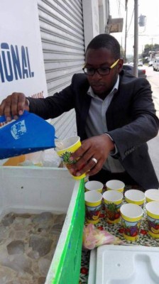 Gobierno apoya a hondureño vendedor de horchata, Darío Welcome