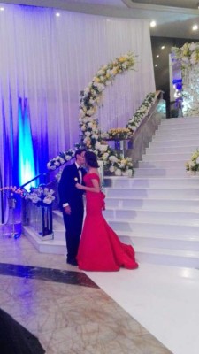 Macris School: Los hermosos vestidos y elegantes caballeros en la Prom 2018