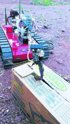 Robot antibombas de la Fuerzas Armadas está listo para entrar en acción