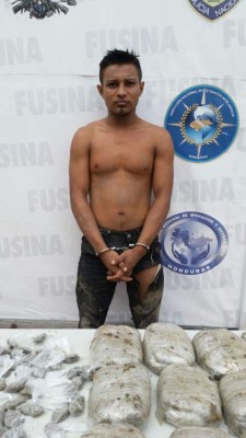 Honduras: Detienen a supuestos miembros de la banda 'La Señorona' con con más de 16 libras de marihuana &nbsp;&nbsp;