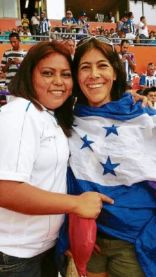 Hondureños apoyaron a la H en Miami