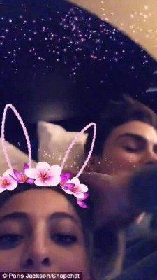 Cara Delevingne y Paris Jackson pasan romántica noche juntas ¿son más que amigas?