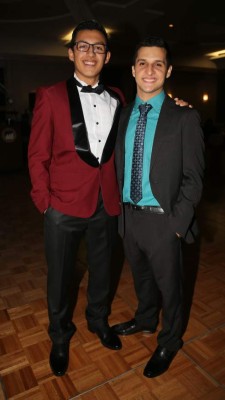 Brindan por el éxito estudiantil