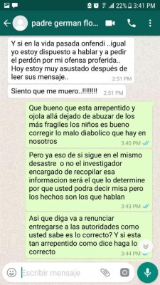 Los chats que delatarían al padre German Flores, acusado de violación: 'Sabemos lo que le hizo a las niñas'