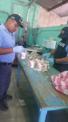 Oculta en sopas instantáneas, mujer intentó introducir marihuana en cárcel de Choluteca