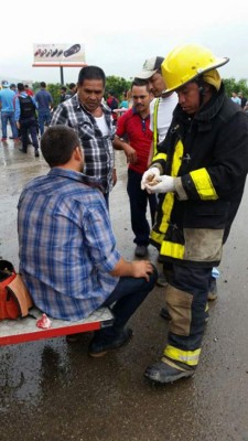 Un muerto y varios heridos deja violento asalto dentro de bus rapidito a la altura de Pimienta, Cortés