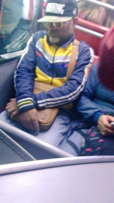 ¿Moroso? Le caen los memes al millonario Gianluca Vacchi y Ariadna Gutiérrez