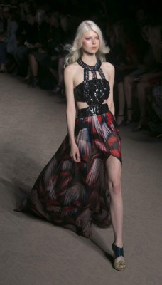 Color y sensualidad en fashion de Londres