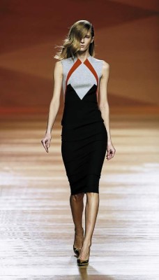 Sensualidad desbordante en Mercedes Benz Madrid