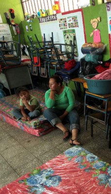 Damnificados piden ayuda para reconstruir sus hogares