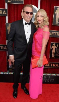 Fiebre asaltacunas sacude a las parejas del espectáculo