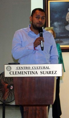 Un premio para el escritor Gustavo Campos