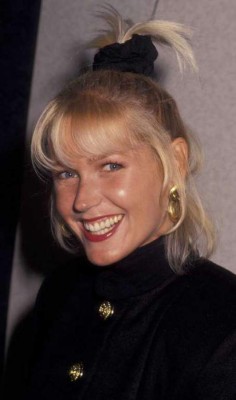 Xuxa se muestra sin maquillaje y sacude las redes