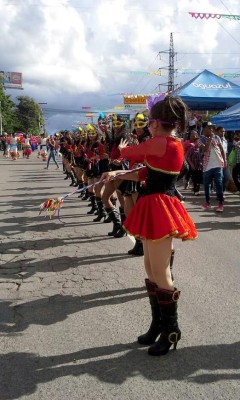 Con gran carnaval, Tegucigalpa conmemora su 436 aniversario