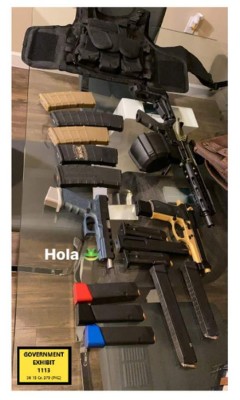 Armas y fajos de billetes presumía el hijo del narco hondureño Geovanny Fuentes en su Instagram