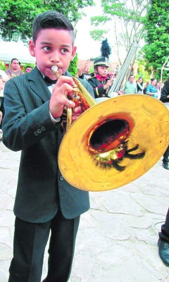 Banda del León Alvarado enaltece a los artistas de la ciudad de Comayagua