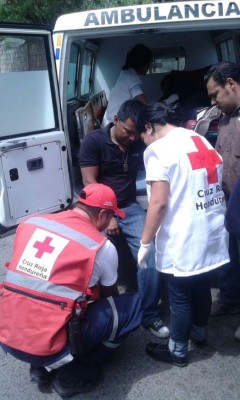 Conductor ebrio impacta carro que llevaba ataúd hacia el cementerio