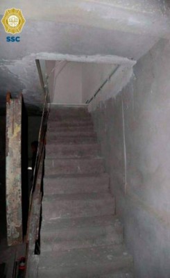 Armas, droga y santería halladas en túnel durante detención de 31 narcos