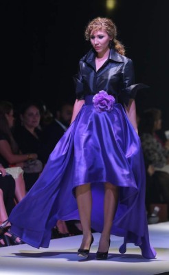 Elegancia y sobriedad iluminaron pasarelas de Piso Diez Diseño