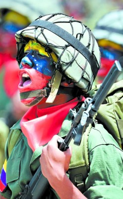 Una mujer militar por cada 10 mil soldados