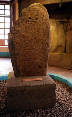 Cinco iglesias, el Museo de Arqueología, la Caxa Real, el Museo Histórico y Cívico y la Casa de la Cultura son algunos de los monumentos coloniales que posee la excapital Comayagua