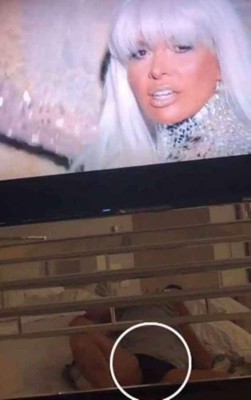 Esposo de Gloria Trevi publica imágenes íntimas por error