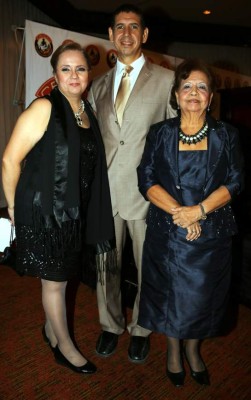 Homenaje póstumo a fundador de Crisaq