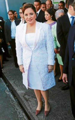 El look discreto y sofisticado de la primera dama