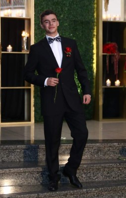 Los elegantes caballeros en la Prom 2017 de la Macris School