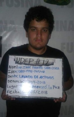 Capturan hijo y nieto de expresidente Roberto Suazo Córdova con 74 mil dólares