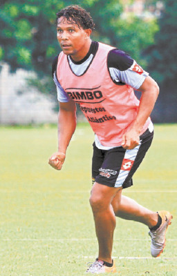 Carlos Pavón Plummer está para 20 minutos