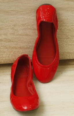 Presuma la doble 'T” en sus pies